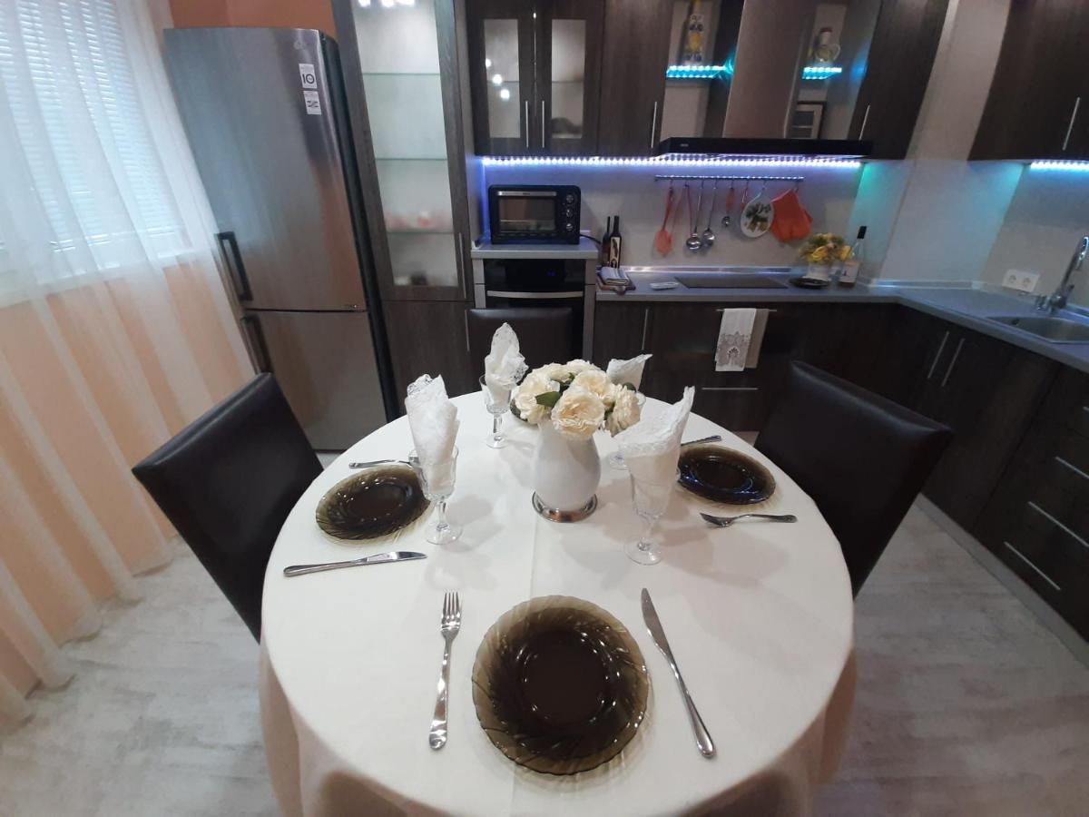 Luny Apartment Ruse Exterior foto