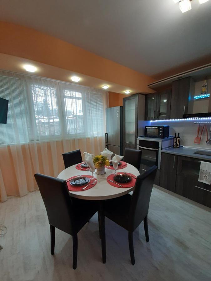 Luny Apartment Ruse Exterior foto