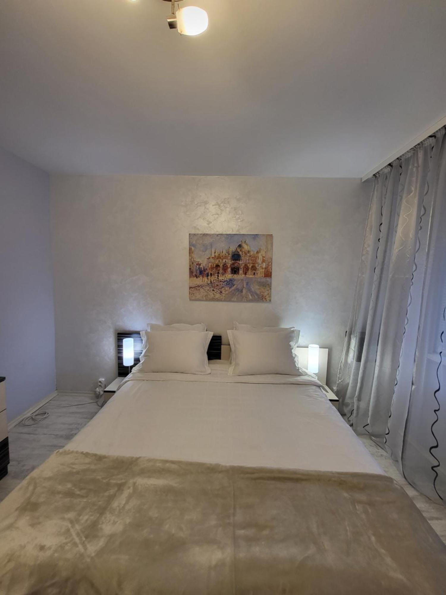 Luny Apartment Ruse Exterior foto